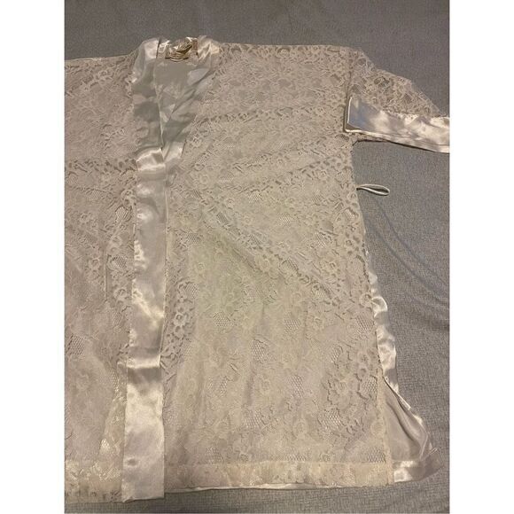 Victorias Secret one size white lace gold label gold tag vintage robe bridal sat - Picture 2 of 8